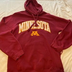 Women’s Minnesota red sweatshirt